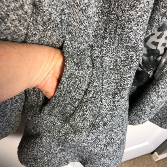 Coldwater Creek Tweed Ruffle Jacket Gray size XS - Picture 7 of 8